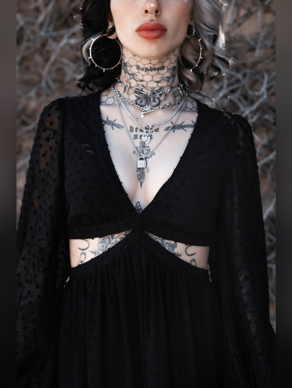 Lively Ghosts Celestra Dress - Picture 9 of 14